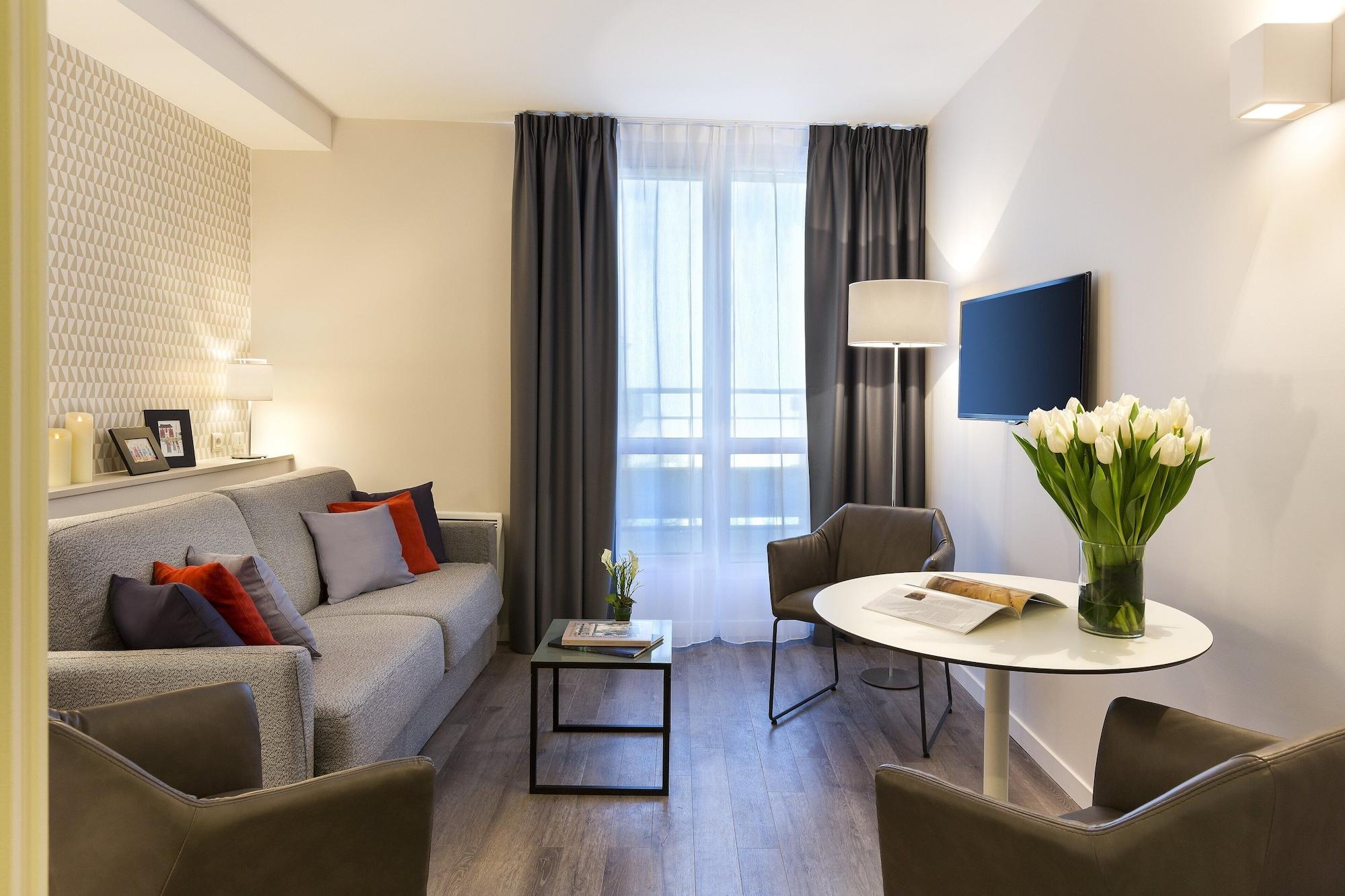 Aparthotel Citadines Montmartre Parigi Esterno foto