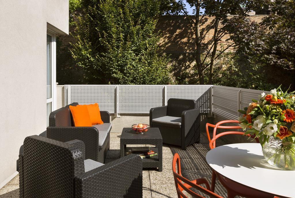 Aparthotel Citadines Montmartre Parigi Esterno foto