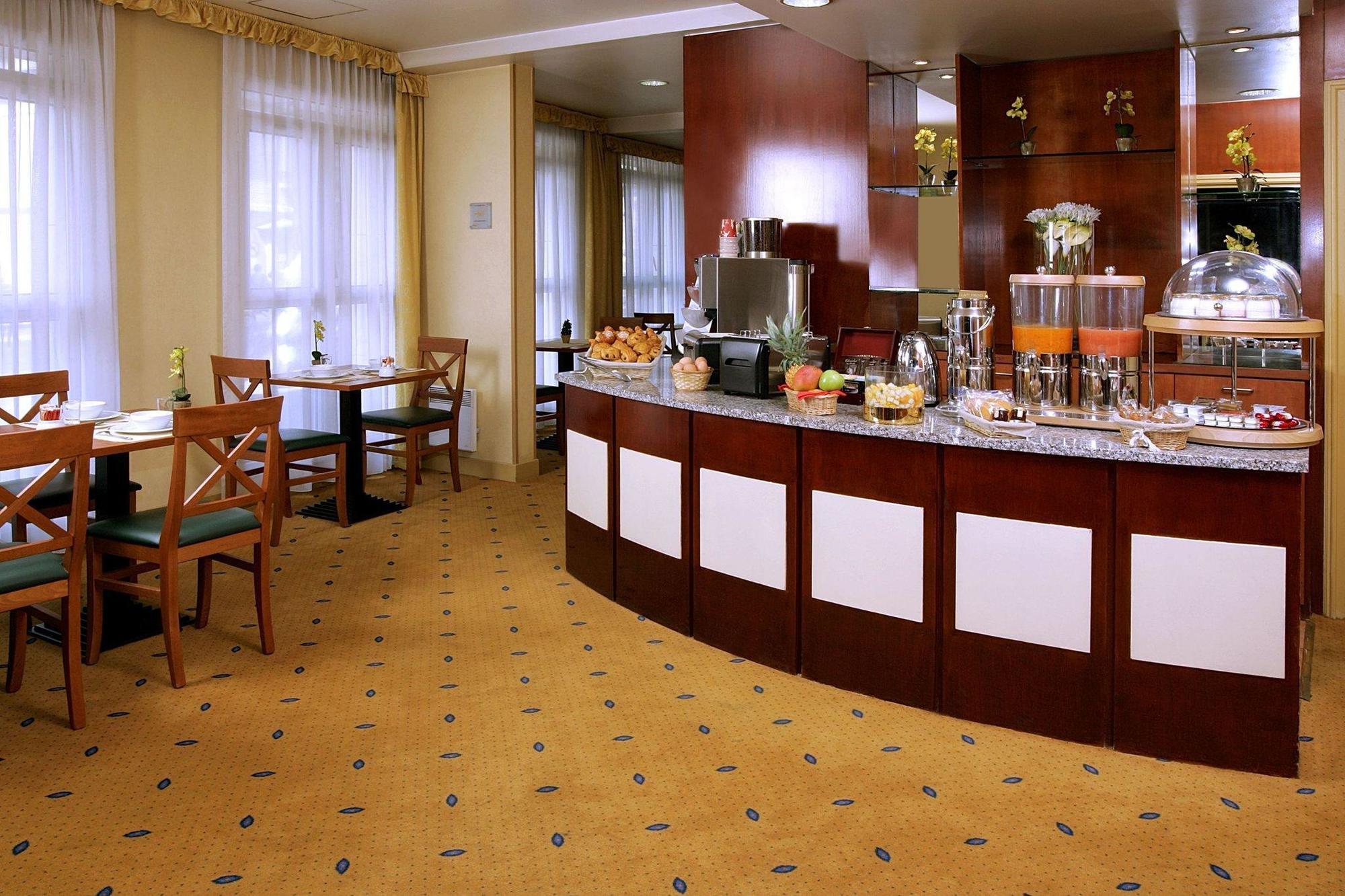 Aparthotel Citadines Montmartre Parigi Esterno foto