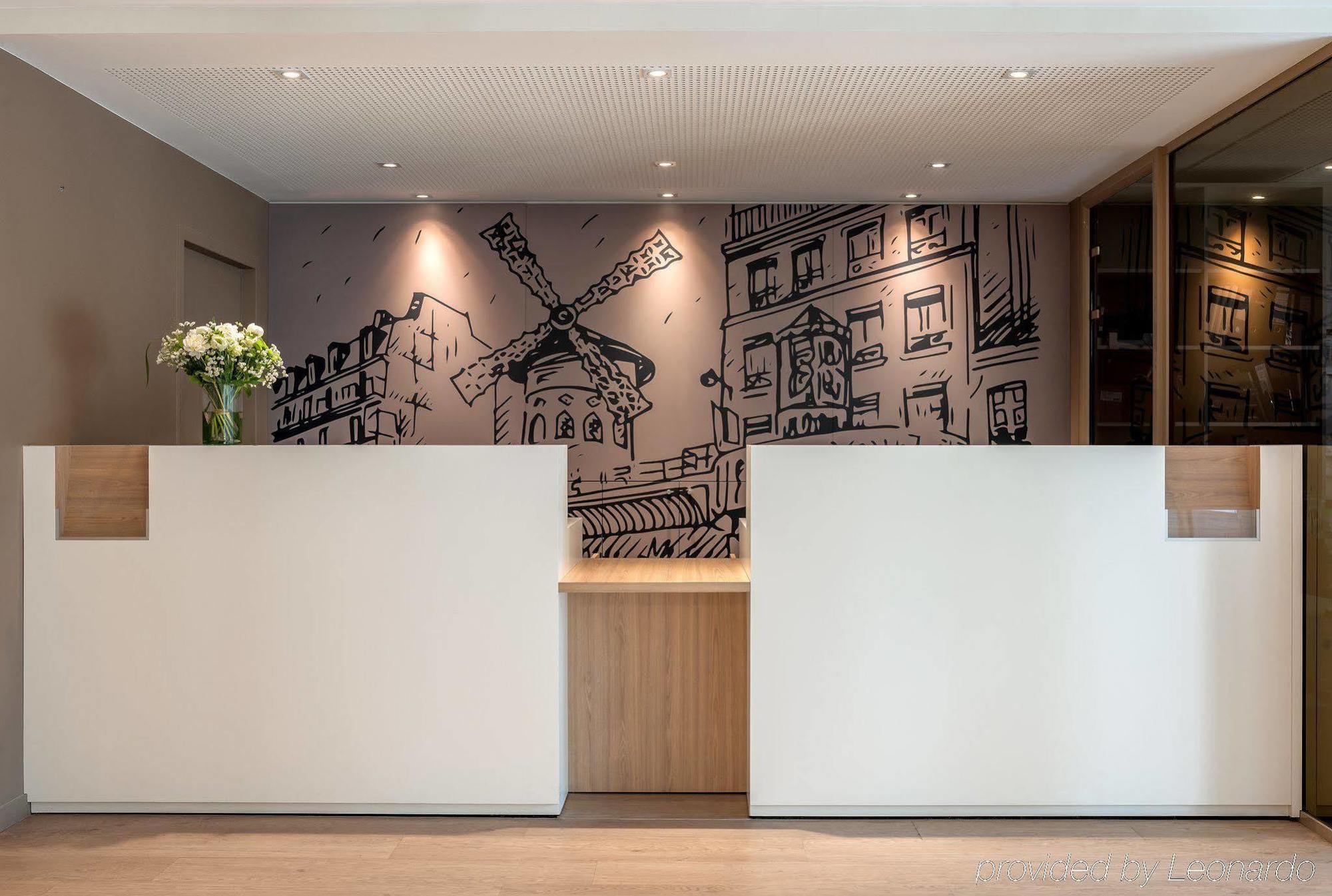 Aparthotel Citadines Montmartre Parigi Esterno foto