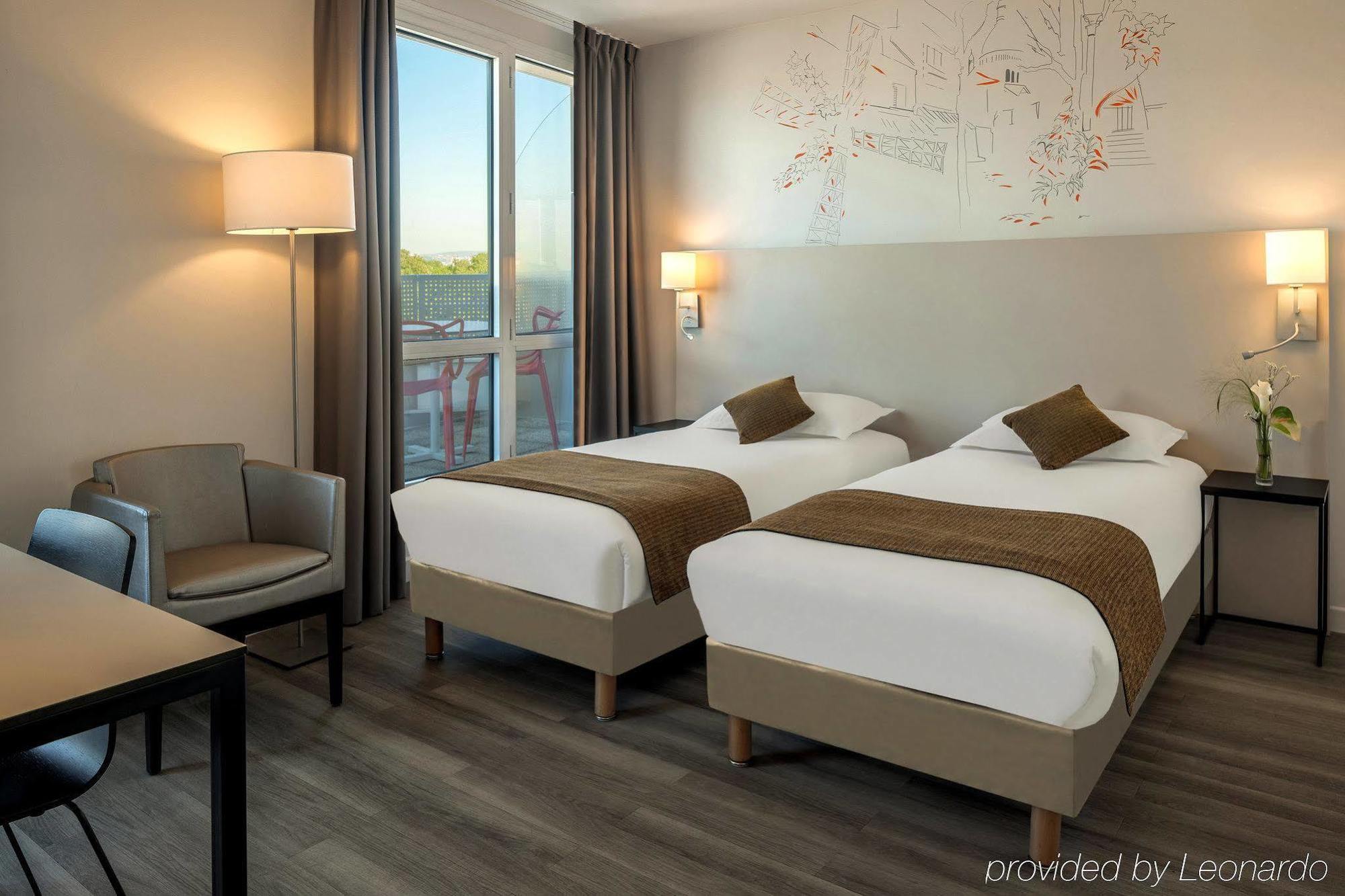 Aparthotel Citadines Montmartre Parigi Esterno foto